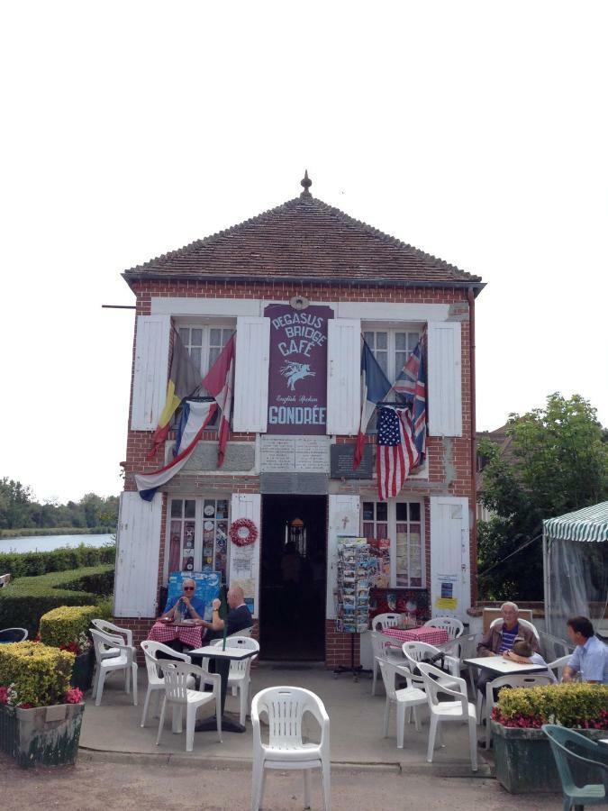 Bed and Breakfast Le Manoir Du Pont Senot Noron-la-Poterie Exteriér fotografie